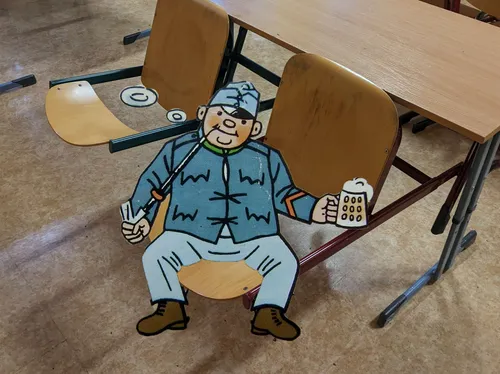 Na pozadní frontě klid
